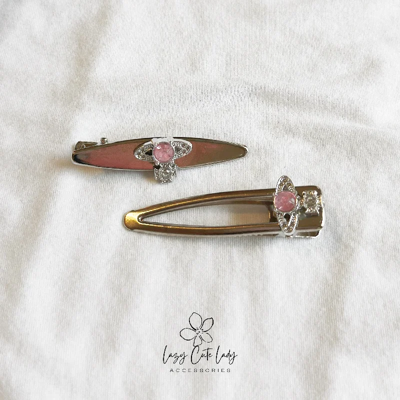 luxurious silk hair ties for a polished finish -Artistic Elegance Hair Clip