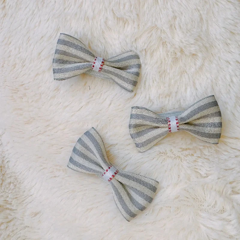 crystal hair clips for shimmering effects -Baby Chic: Cute Bow Hair Accessory