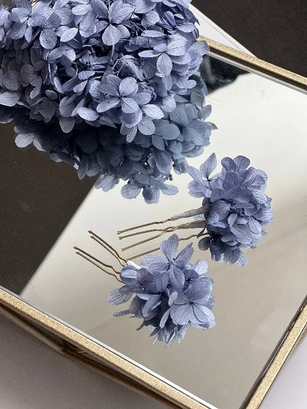 stylish hairpins for brides -Dusty Blue Dried Flower Mini Hair Pins, Minimalist Wedding Hair Piece, Blue Beach Wedding Minimal Floral Hair Sprig, Hair Pin Set for Brides